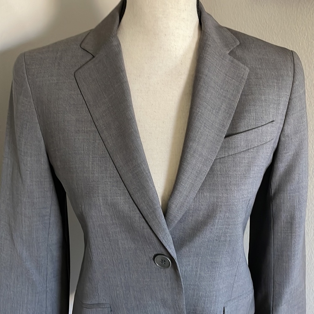 THEORY blazer jacket - Picture 2 of 8